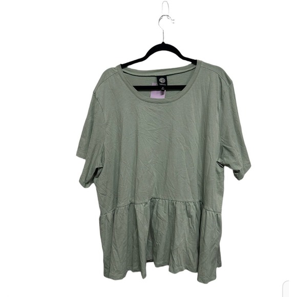 Bobeau Peplum Top Green Size 3XL NWT Plus Size Shirt - Picture 1 of 4